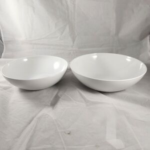 Lot of Two Centura by Corning Coupe Round Serving Bowls 8.5" & 9.5" Vintage